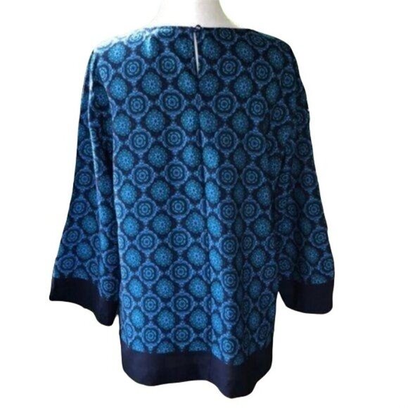 Loft Navy Blue Green Medallion Blouse, 3/4-Sleeves Keyhole Back Women's Size S - Picture 4 of 7